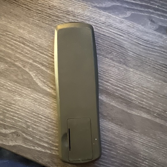 AIWA RC-TN5200EXU Remote Controlled *TESTED* - Picture 2 of 2